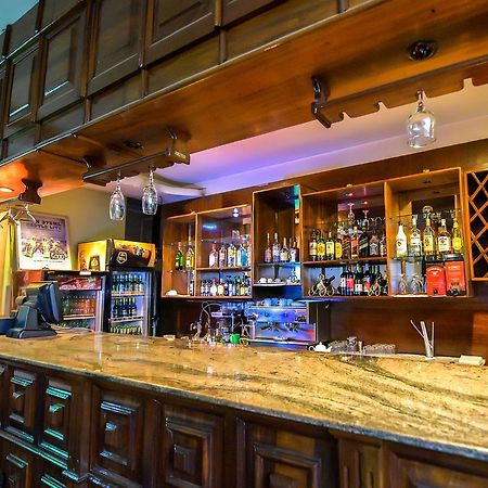 Hotel Sojovalo Kampala Kültér fotó