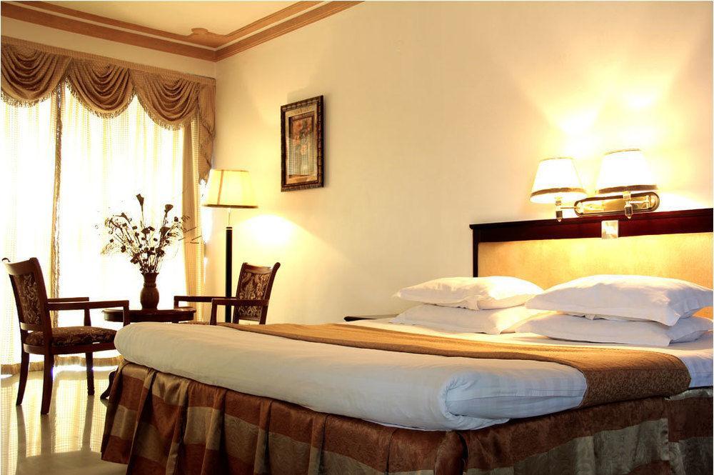 Hotel Sojovalo Kampala Kültér fotó