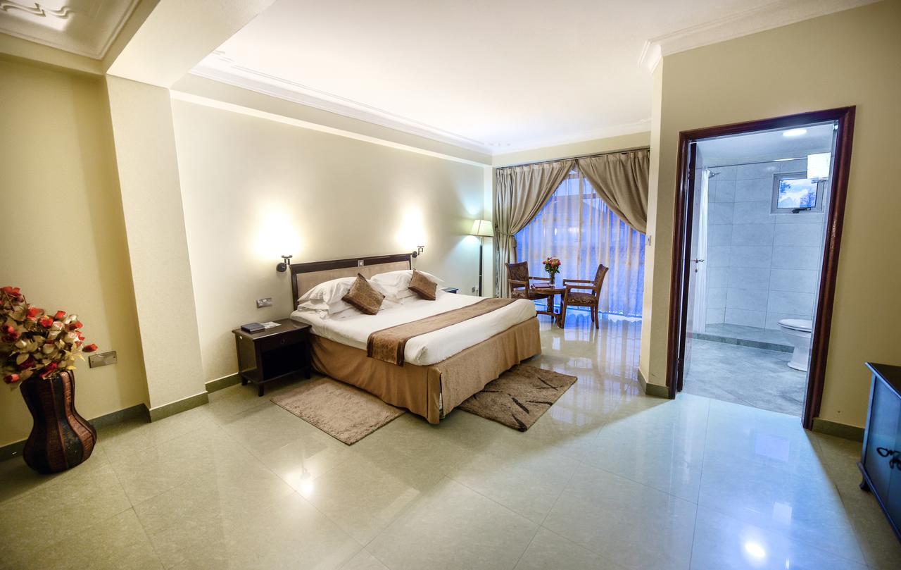 Hotel Sojovalo Kampala Kültér fotó