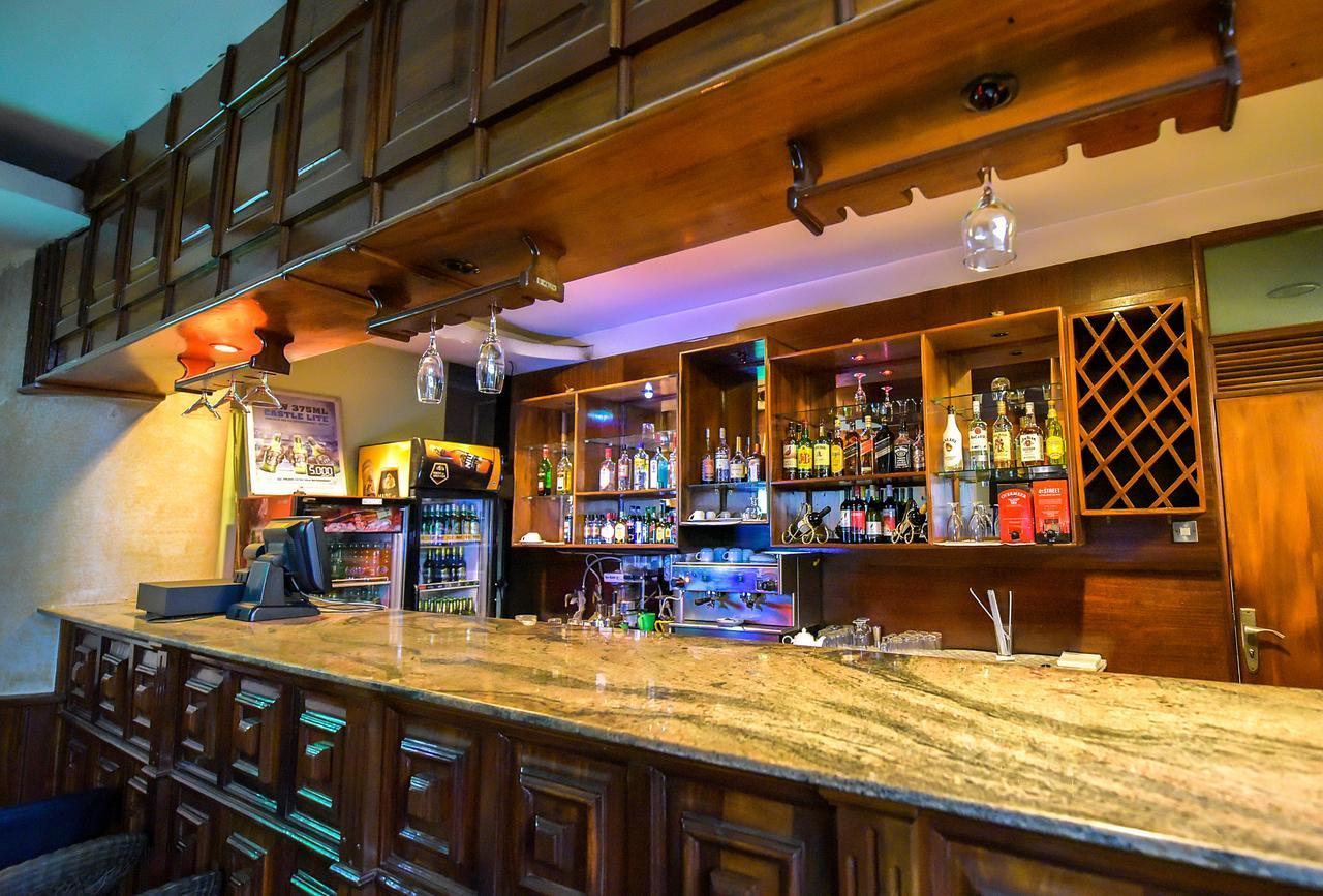 Hotel Sojovalo Kampala Kültér fotó