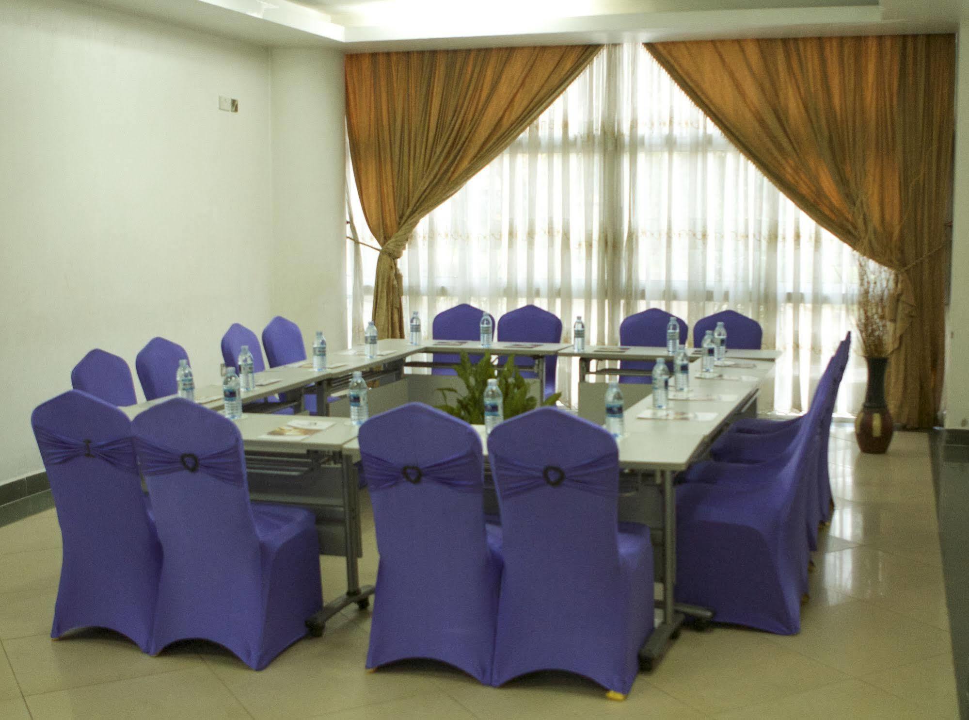 Hotel Sojovalo Kampala Kültér fotó